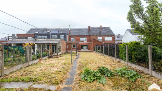Veldstraat - 24 - - 9470