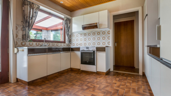 Steenweg Hulst-Lessen - 75 - - 9140