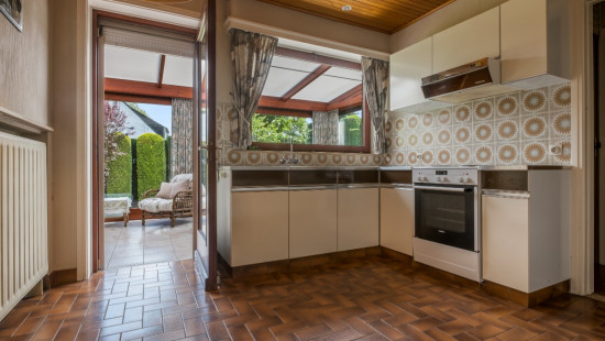 Steenweg Hulst-Lessen - 75 - - 9140