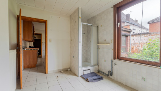 Rue Colonel Aviateur de Daumerie - 8 - - 7940