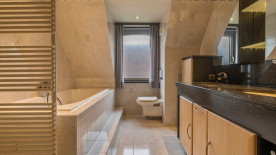 Damstraat - 77 - - 9800