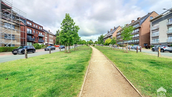 Boulevard de l'Europe - 45 - - 1420