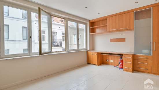 Rue de la Paix - 47 - - 1050