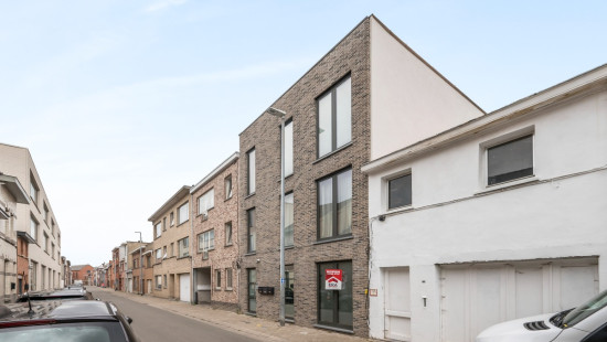 Veldstraat - 68 - 001 - 9100