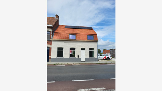 Veurnseweg - 84 - - 8900