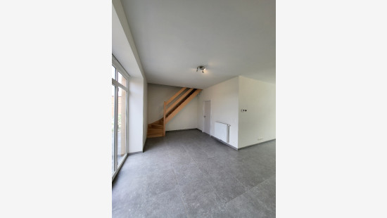 Veurnseweg - 84 - - 8900