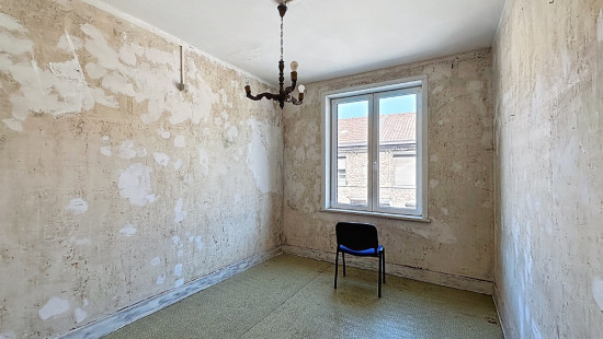 Rue Emile Urbain - 16 - - 7100