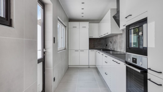 Appeldonkstraat - 79 - - 2830