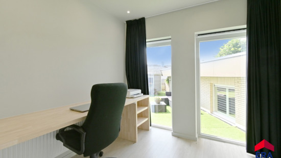 Buurtstraat - 100 - - 9990