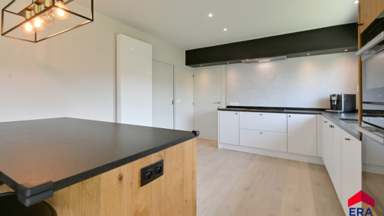 Buurtstraat - 100 - - 9990