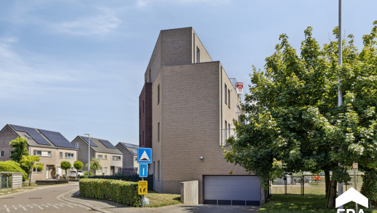 Elst - 1 - 10 - 3300