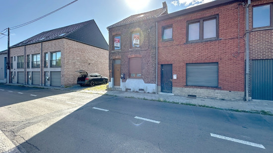 Rue Jules Cousin - 79 - - 7080