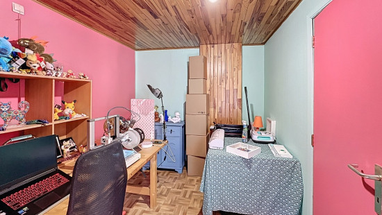 Rue Jules Cousin - 79 - - 7080