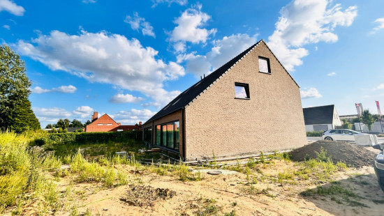 Roeselarestraat - 376 - NB - 8880