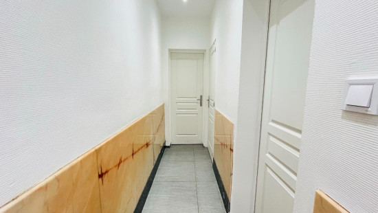 Speldenstraat - 18 - - 8940