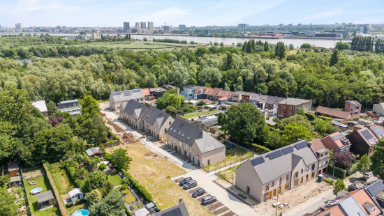 Antwerpsesteenweg - 121 - 121/A - Lot 1 - 2070