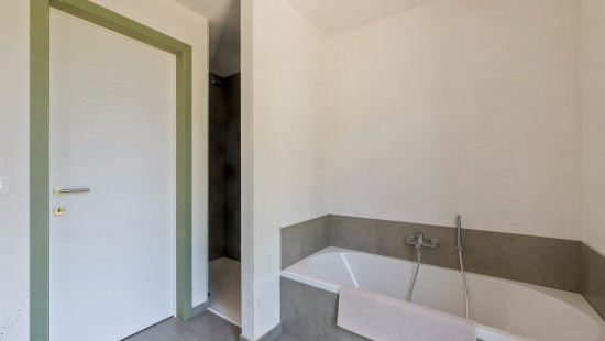 Antwerpsesteenweg - 121 - 121/A - Lot 1 - 2070