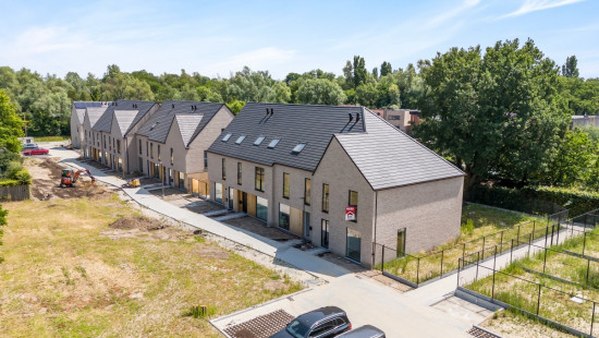 Antwerpsesteenweg - 121 - 121/A - Lot 1 - 2070