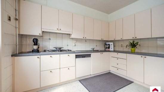 Stationsstraat - 231 - - 9880