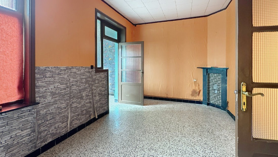 Rue Emile Urbain - 16 - - 7100