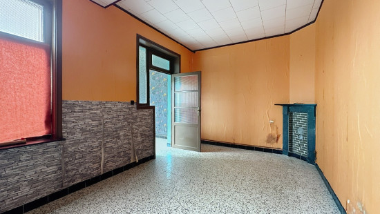 Rue Emile Urbain - 16 - - 7100