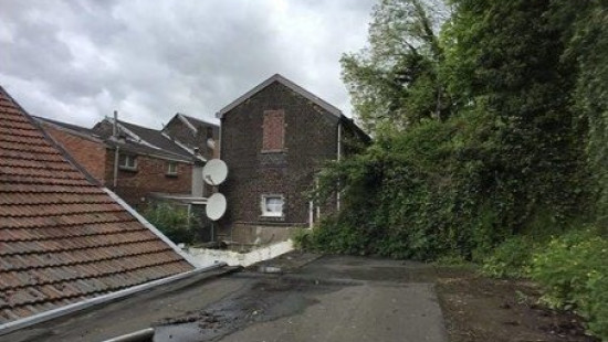 Rue Entre les Maisons - 72 - - 4602