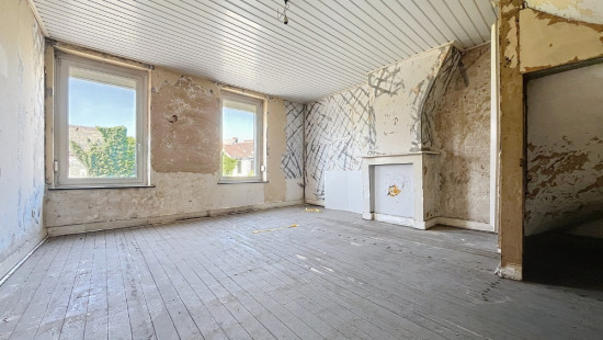 Rue de Jeumont - 15 - - 7860