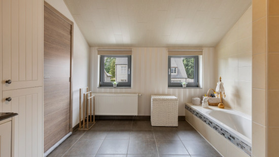 Leiestraat - 32 - - 9870