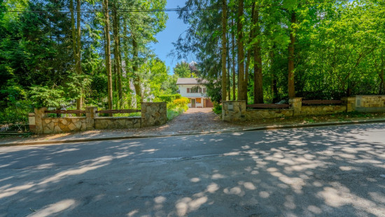 rue de la Belle Jardinière - 129 - - 4031