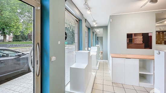 Rue Jules Hans - 84 - - 1420