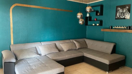 Rue Jules Cousin - 79 - - 7080