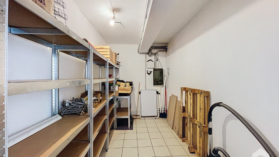 Rue Jules Hans - 84 - - 1420