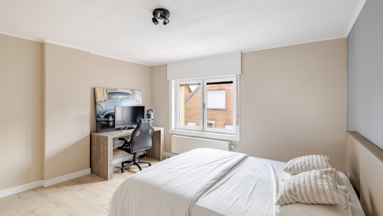 Staakstraat - 111 - - 9960