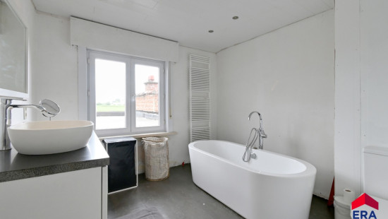 Oostmoer - 64 - - 9950