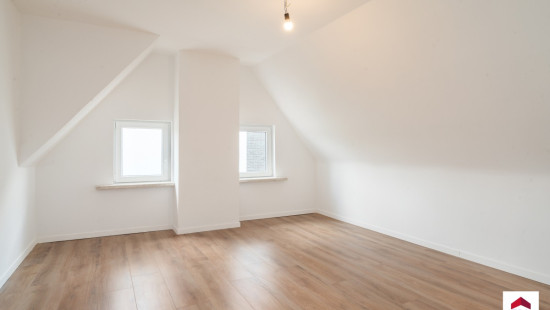 Oostrozebekestraat - 200 - - 8760