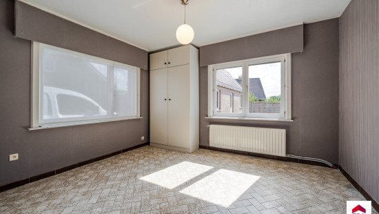 Statiestraat - 123 - - 8720