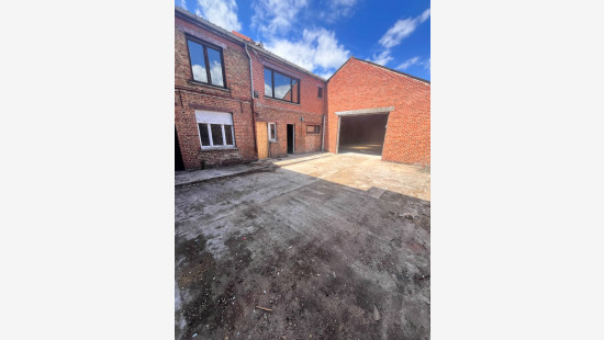 Menenstraat - 54 + 54A - - 8940