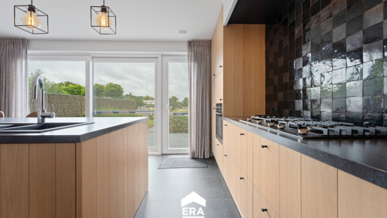 Laurierstraat - 23 - - 8750