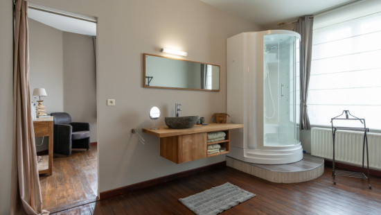 Rue Neuve - 42 - - 6810