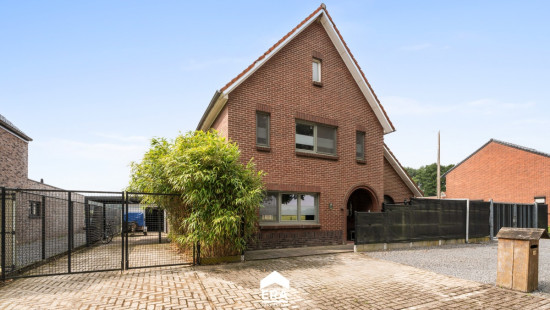 Kasteelstraat - 18 - - 3670