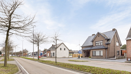 Staatsbaan - 8 - - 3945