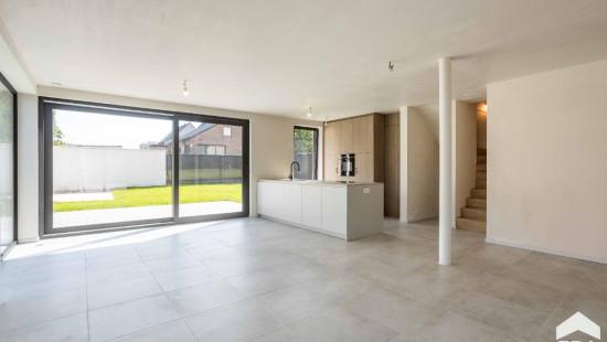 Europastraat - 24 - - 9310