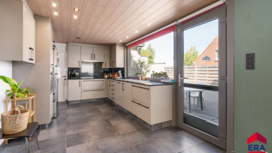 Gullegemsestraat - 106 - - 8880