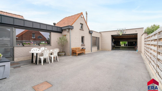 Gullegemsestraat - 106 - - 8880