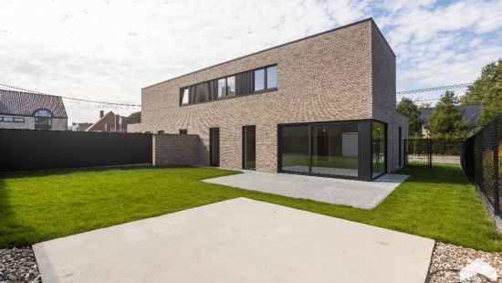 Europastraat - 24 - - 9310