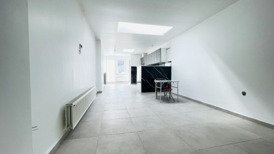 Moeskroenstraat - 91 - - 8930