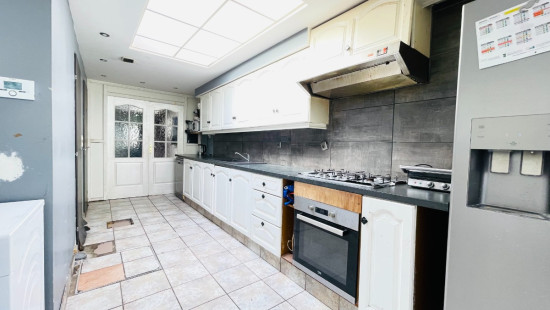 Moeskroenstraat - 58 - - 8930