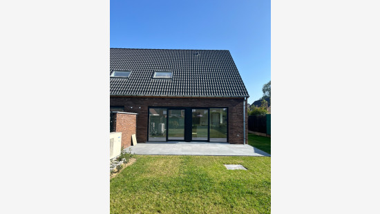 Mirastraat - 1 - - 8570