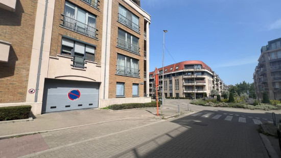 AVENUE DU CALABRE - 7 - - 1200