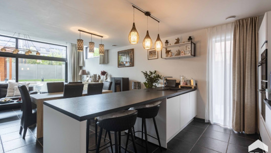 Binnenstraat - 362C - - 9300